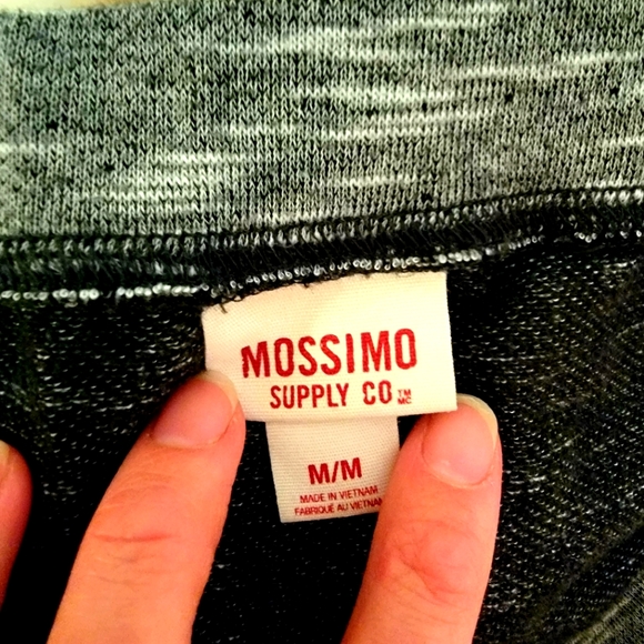 Essential Romper- Medium - Picture 4 of 6